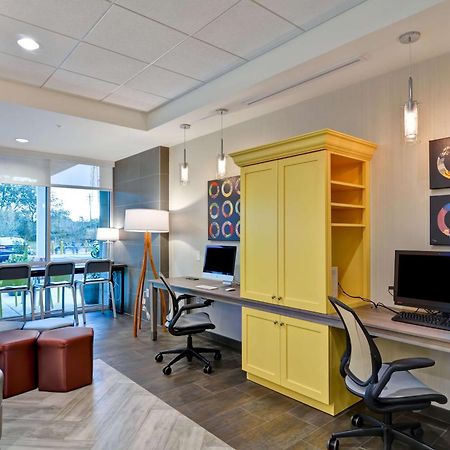 Home2 Suites By Hilton Tampa Usf Near Busch Gardens Extérieur photo