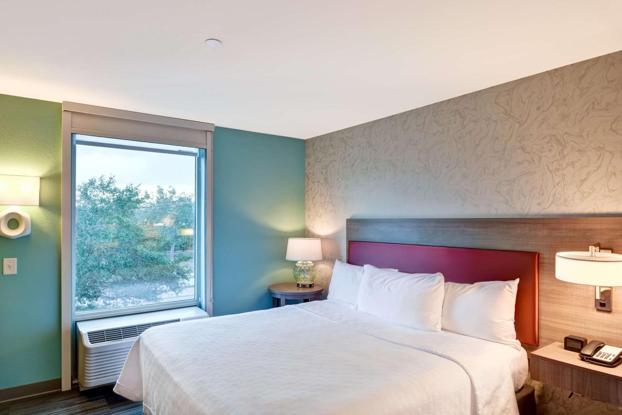 Home2 Suites By Hilton Tampa Usf Near Busch Gardens Extérieur photo